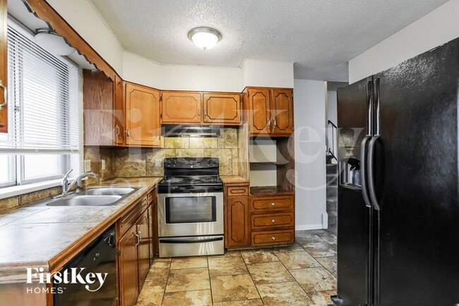 Photo - 8008 E 93rd St