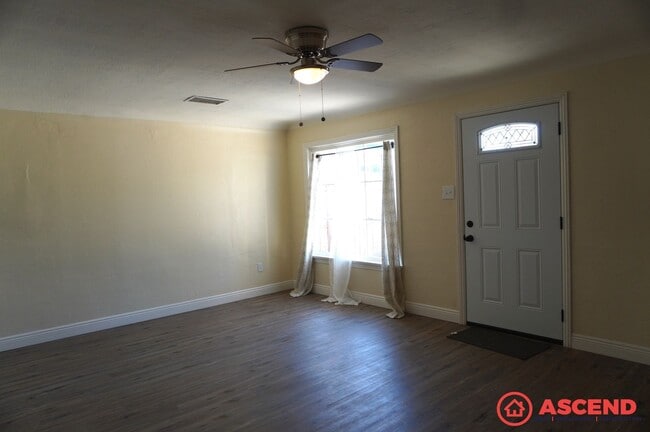 Photo - 1106 Wilson Ave