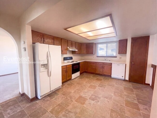 Photo - 4930 Sprangler Dr