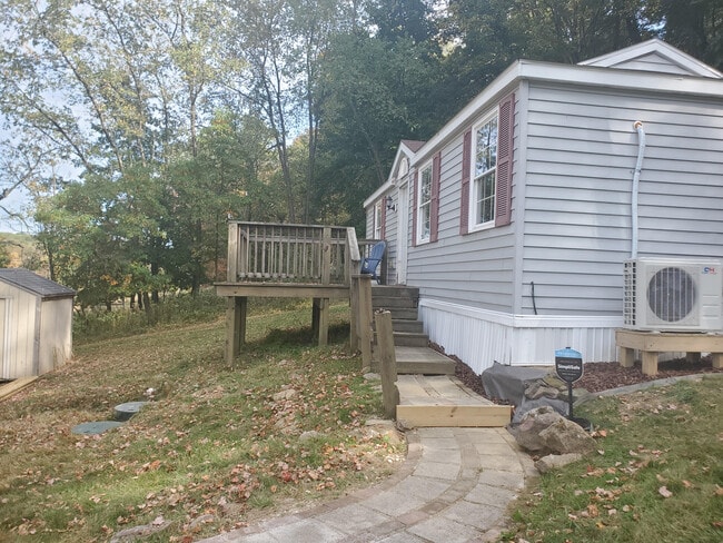 Photo - 402 Grubb Rd