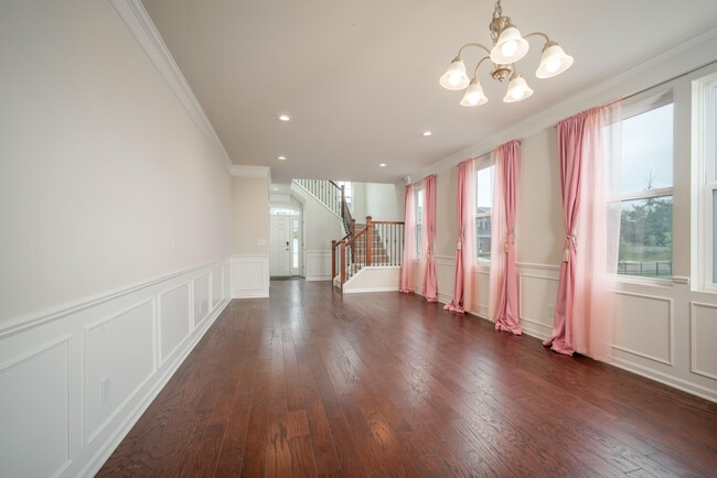 Photo - 2825 Dillon Dr