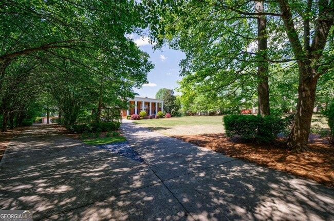 Photo - 12250 Broadwell Rd