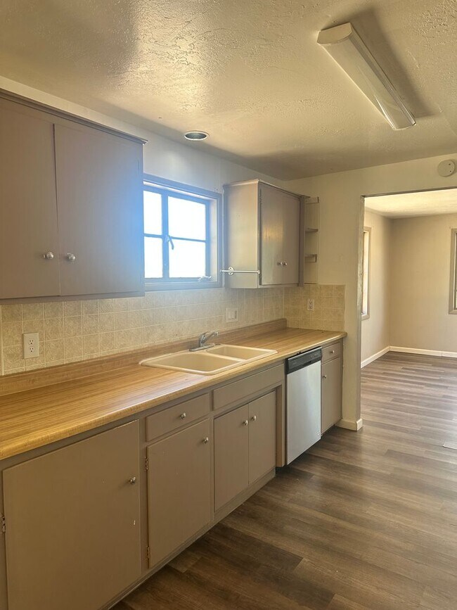 7150 S Hildreth Ave Unidad 7150-HSE