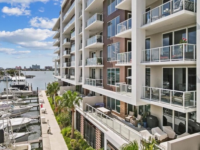 Building Photo - 920 N Osceola Ave Unit 303