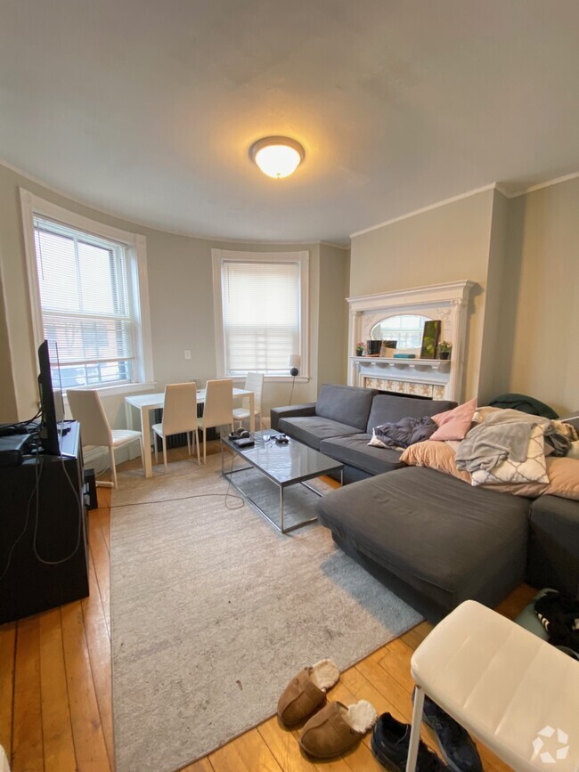 Building Photo - 612 Columbus Ave Rental