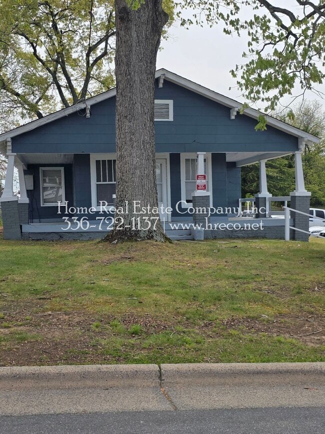 Photo - 526 E 17th St