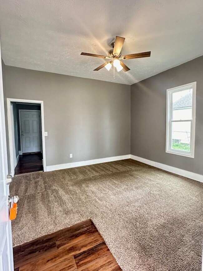 Photo - RECENTLY REMODELED 1 BEDROOM 1 BATH - COZY...