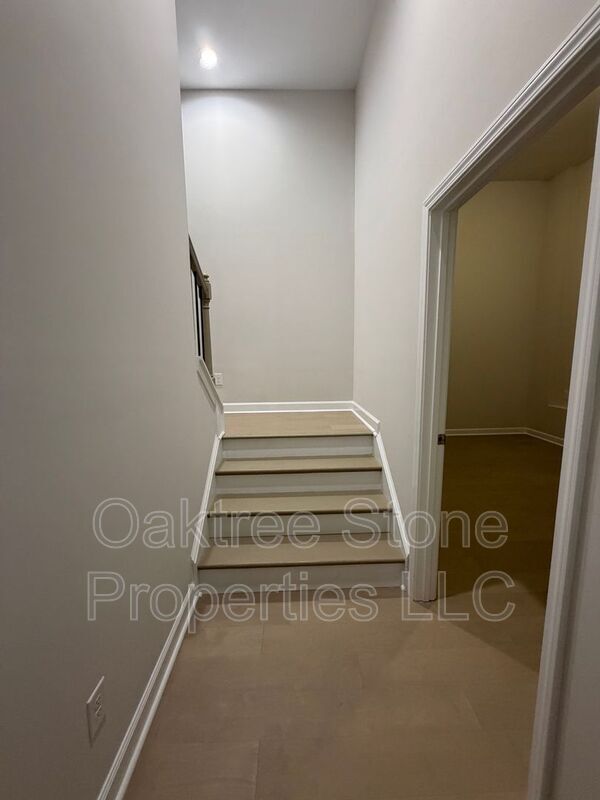 Photo - 1973 Hollywood Rd