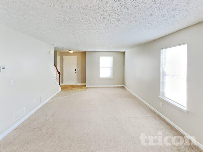 Photo - 4586 Darrowby Dr