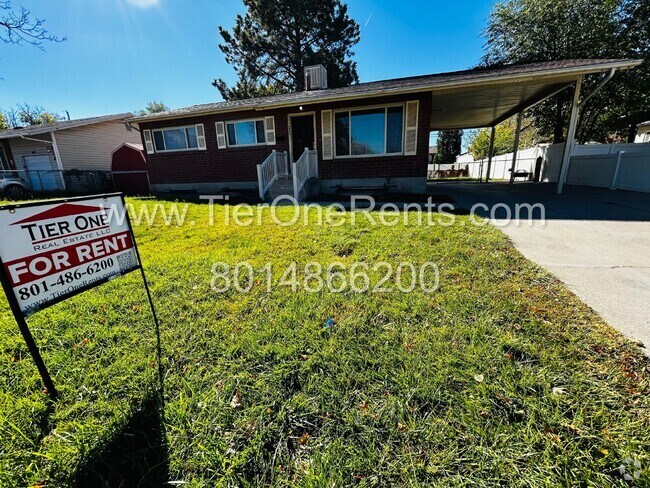 Building Photo - NO DEPOSIT option available for qualified ... Rental