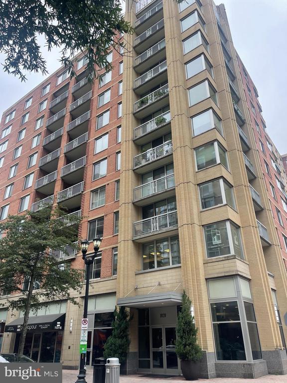 Building Photo - 1020 N Highland St Unit 1110 Rental