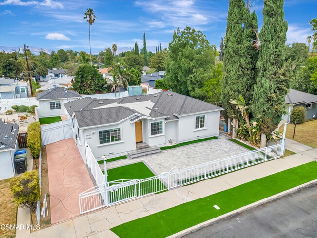 Photo - 18343 Bessemer St