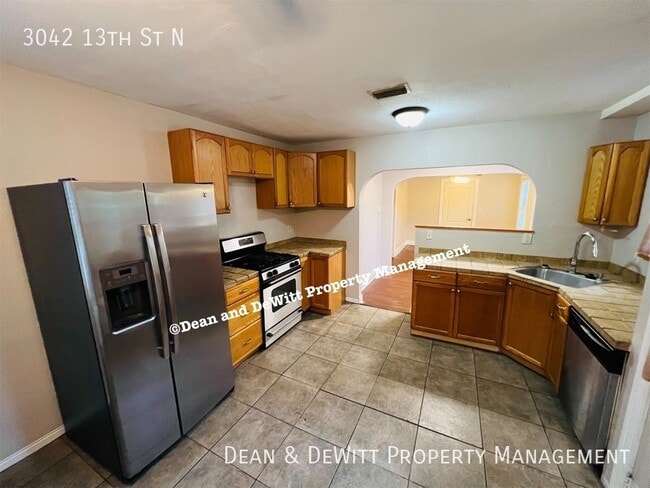 Photo - 3042 13th St N
