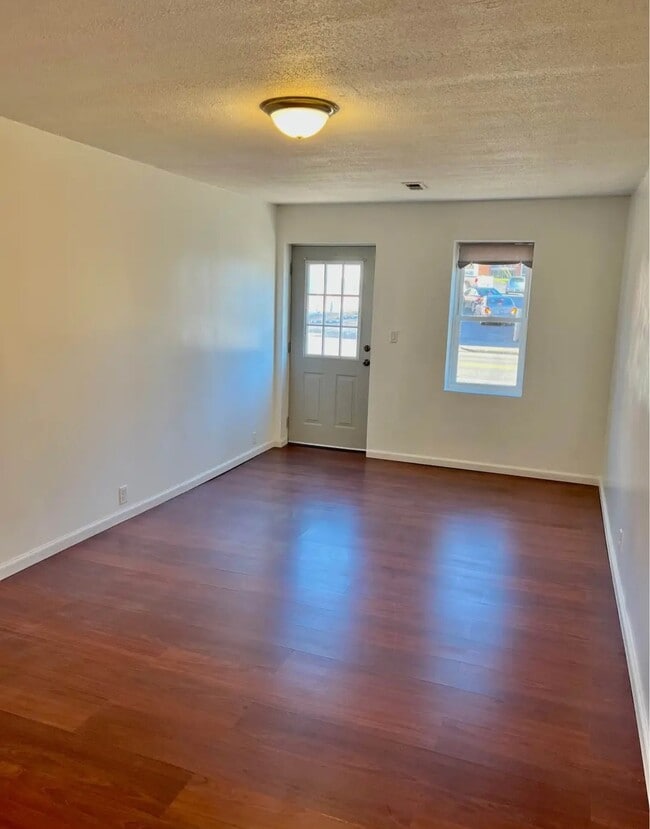 Photo - 306 Merchant St Unidad # 1