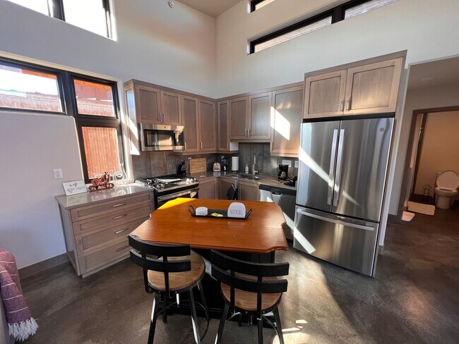 Photo - 486 Red River Loop