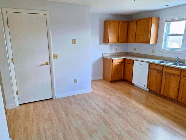 Photo - 14 Colby Way