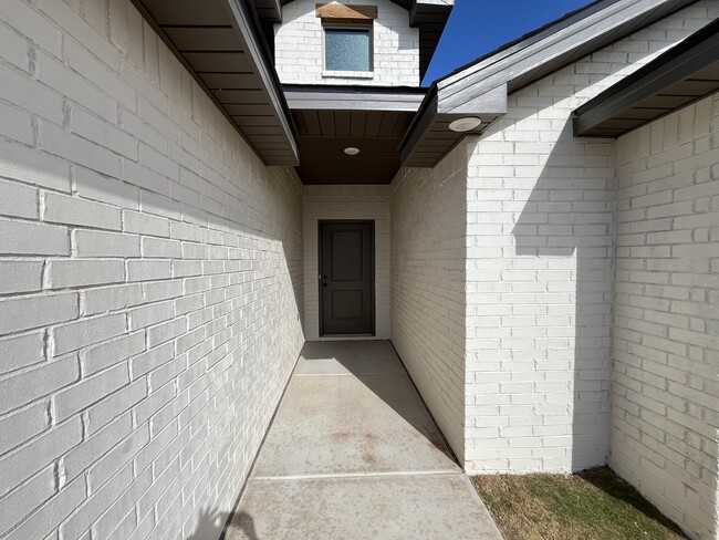 Photo - 3611 Urbana Pl