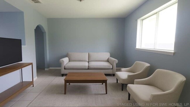 Building Photo - 7623 Kellwood Dr
