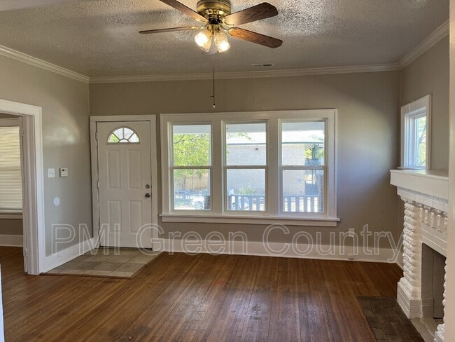 Photo - 1223 S Quaker Ave