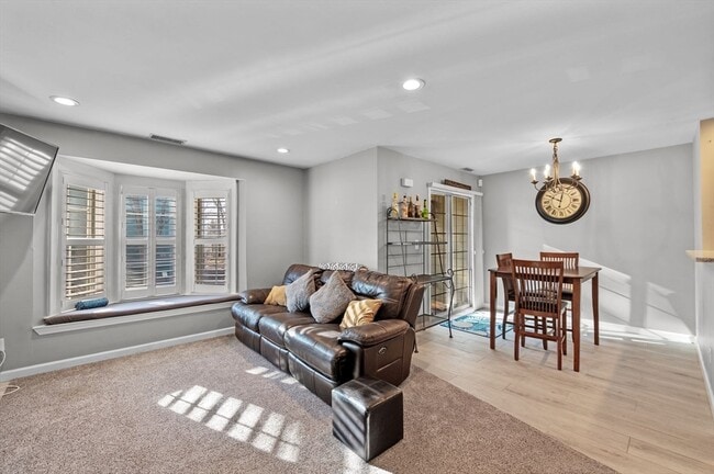 Photo - 709 Gazebo Cir