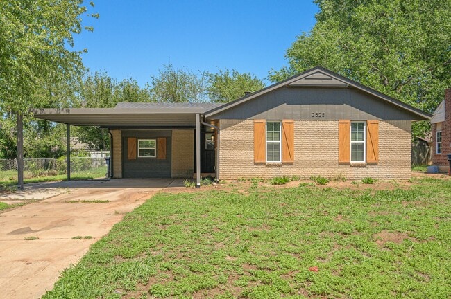 Building Photo - 2525 SE 47th St