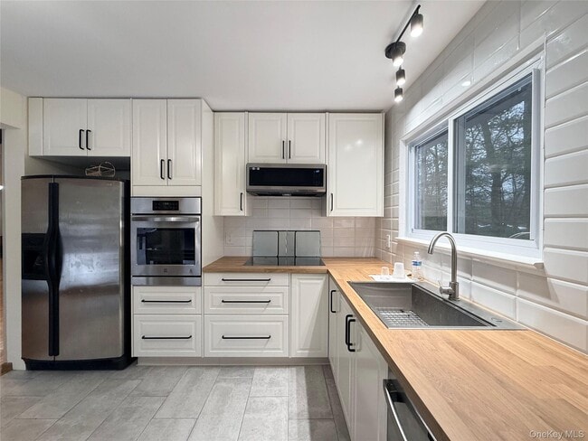 Photo - 15 Norfolk Ct