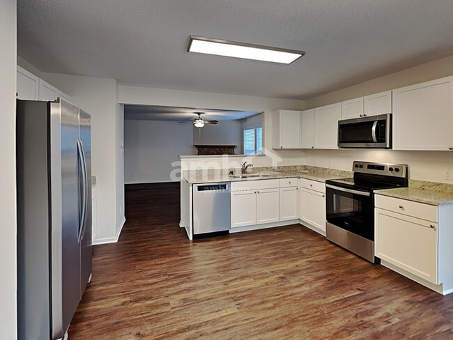 Photo - 2993 Seasons Dr