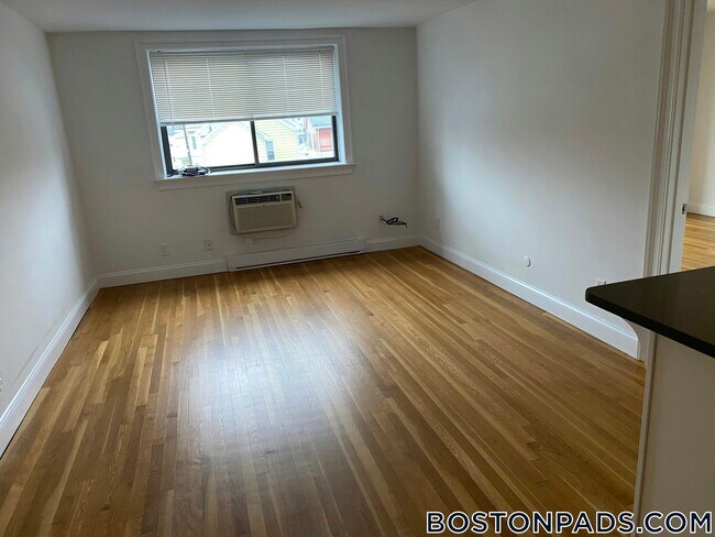 Photo - 134 Summer St Unidad 17