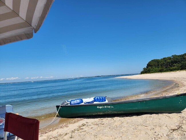 Photo - 37 Noyack Harbor Rd