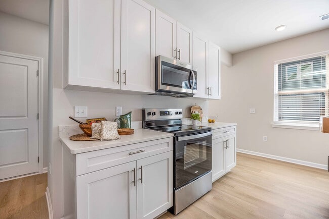 River Road Townhomes - River Road Townhomes