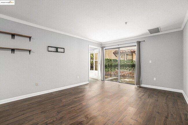 Photo - 1122 S Villa Way Condo