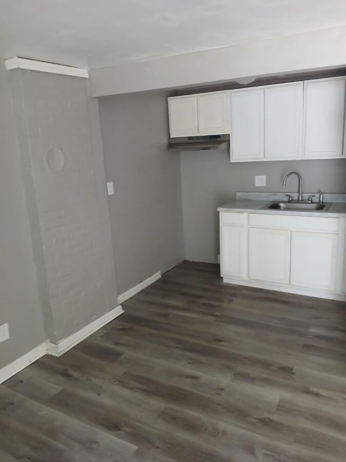 Florence SC 8 - Florence SC 8 Apartment Unit 112B