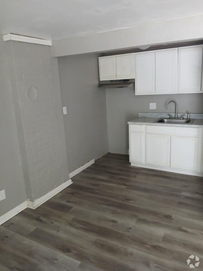 Building Photo - Florence SC 8 Unit 112B Rental