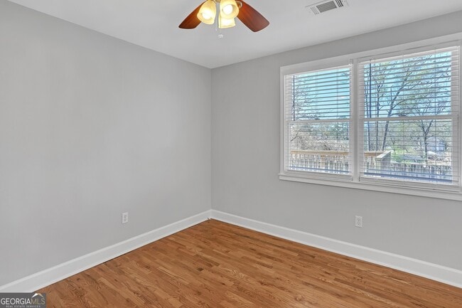 Photo - 1670 Cecilia Dr SE