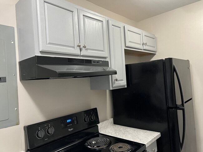 Photo - 105 Chesapeake Ct