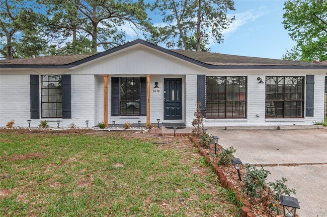 Building Photo - 7638 Parker Rd Rental