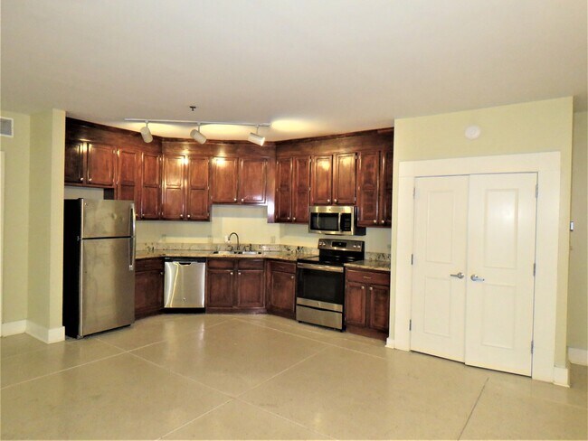 Photo - 715 Sherman St Unit 16