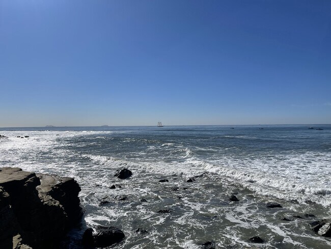 4878 Pescadero Ave