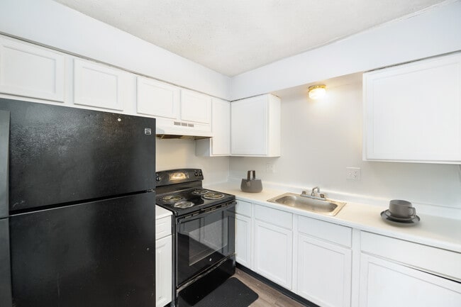 Apartments @ Marten Court