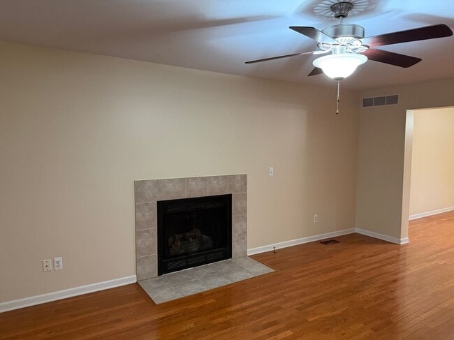 Photo - 2082 Enterprise Ave