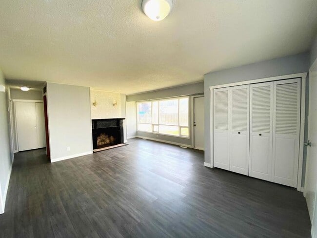 Photo - 4 bedroom in Kitimat BC V8C 1Y7