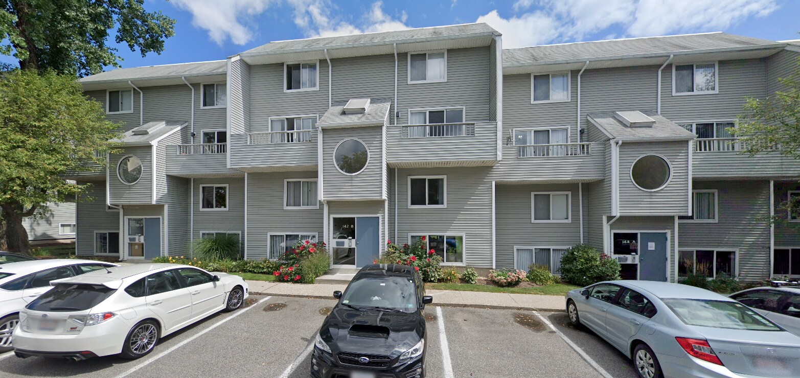 Photo - 142 North Beacon St Apartment Unit A3