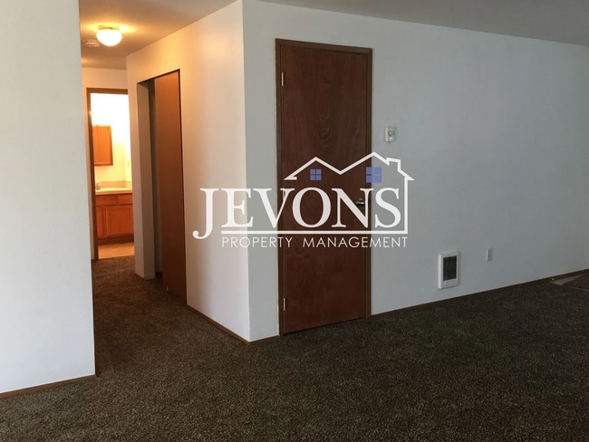 Photo - 1819 S 12th Ave Unit 2