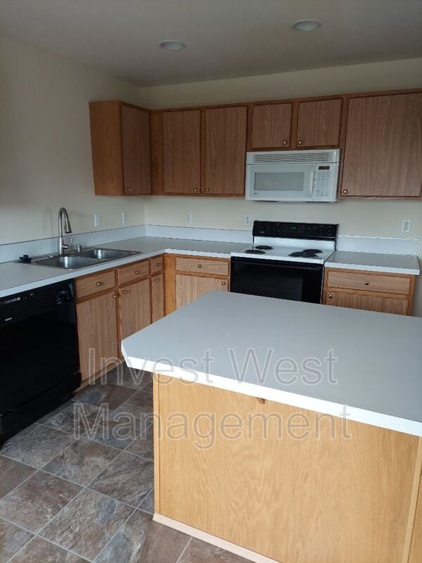 Photo - 1718 SE 11th Ave