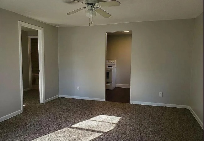 Photo - 3359 Columbus Ave