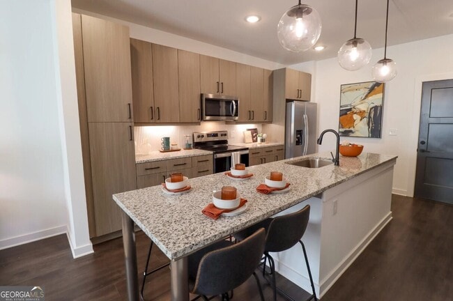 Building Photo - 305 Collins Industrial Way Unit 5001