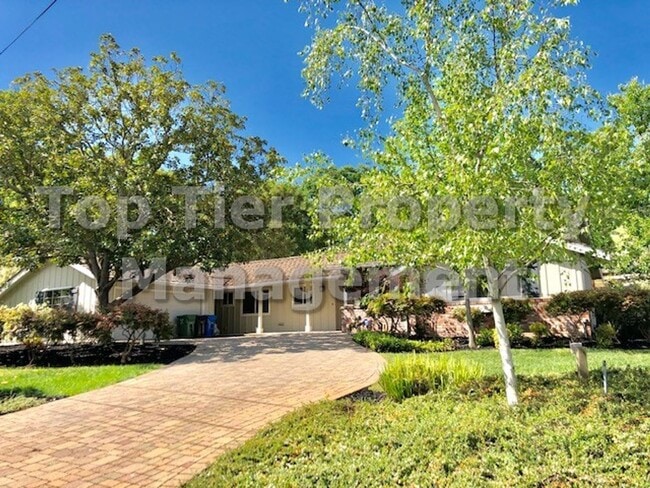 Photo - Very nice 4 Bed/3 Bath/2,145 Sqft House in West Danville available 6/15 for Lease!