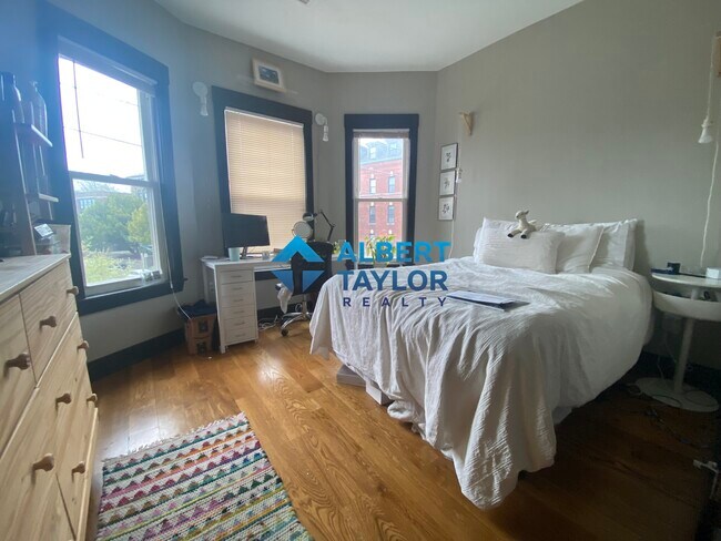 Photo - 46 Creighton St Unit 3