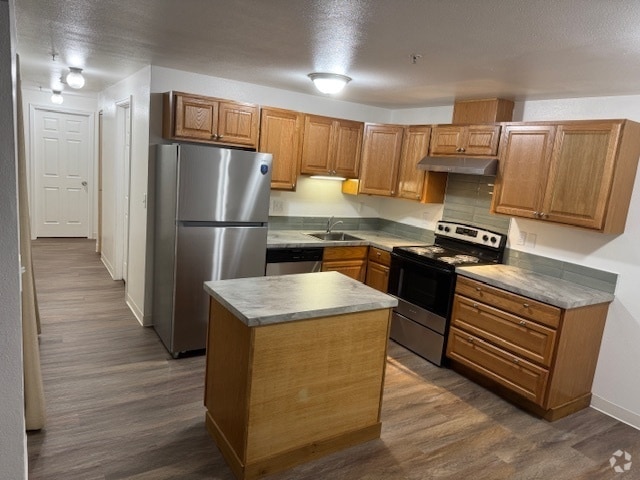 Building Photo - 127 100th St S Unit Lower Rental