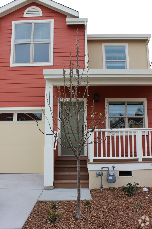 Building Photo - 446 Lindberg Cir Rental